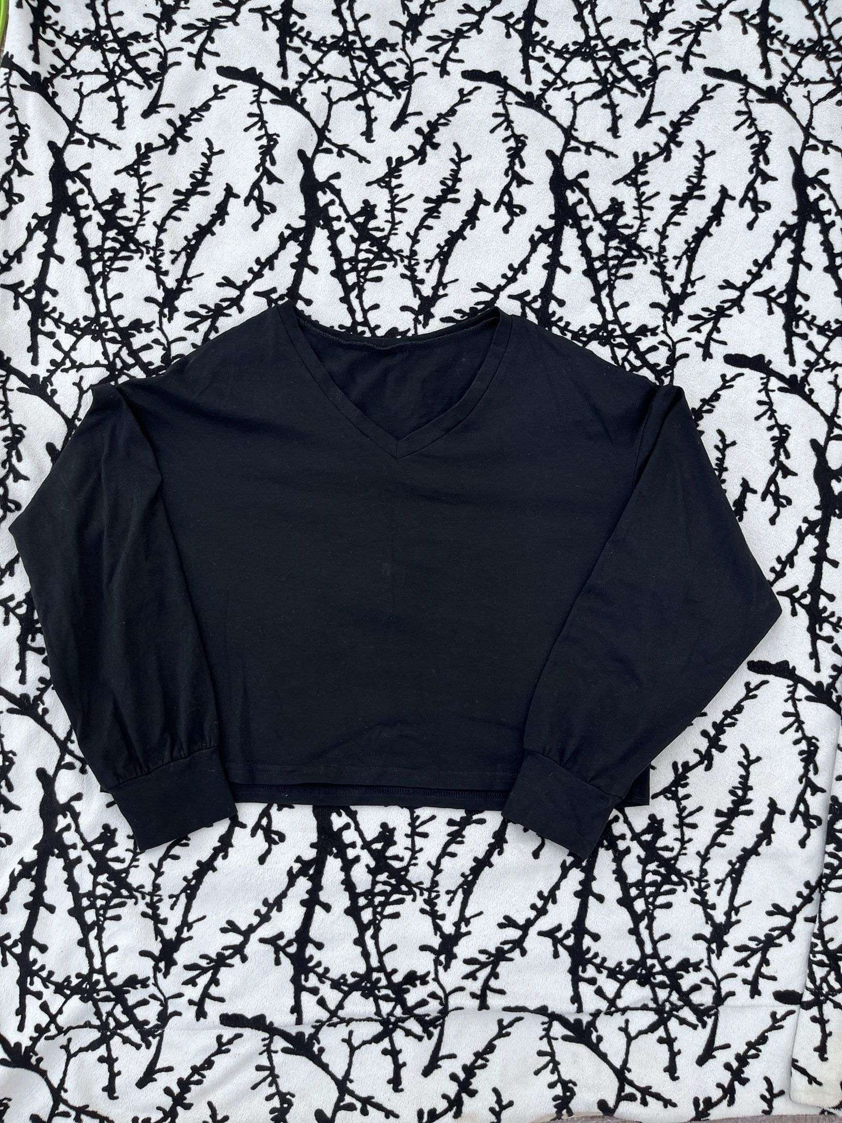 Supersoft Fitted V-Neck Long Sleeve Tee